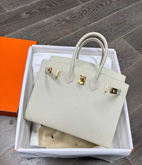 Чанта Hermès Kelly 28