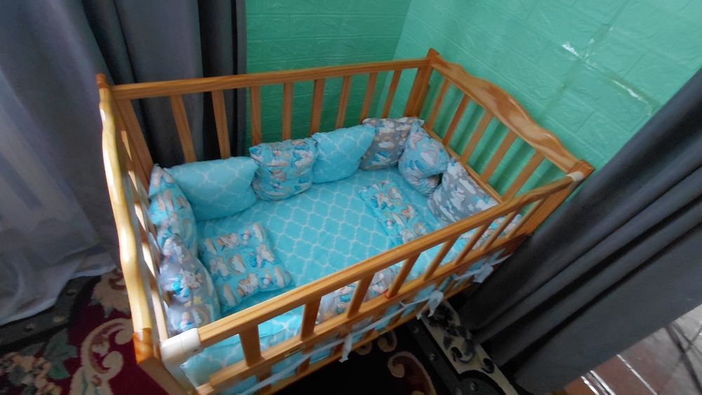Продам манеж есть от него люлька