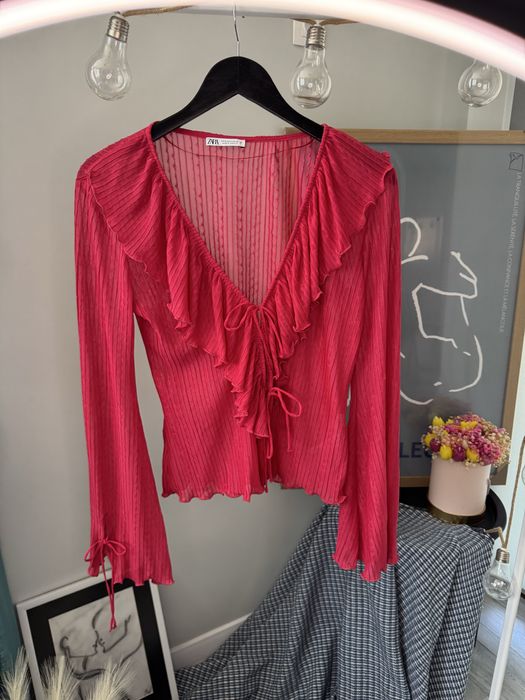 Дамски пуловер 10 лв S M