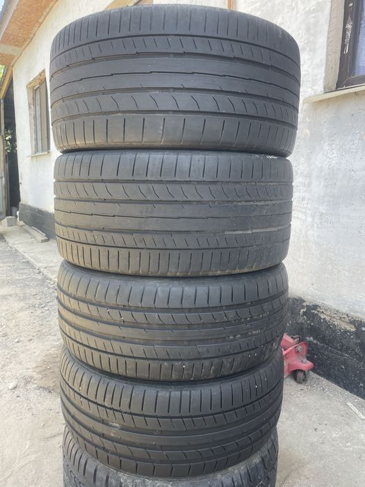 Комплект разноразмерные шины 225/40/18 255/35/18 Continental