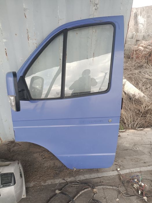 Продам дверь левая