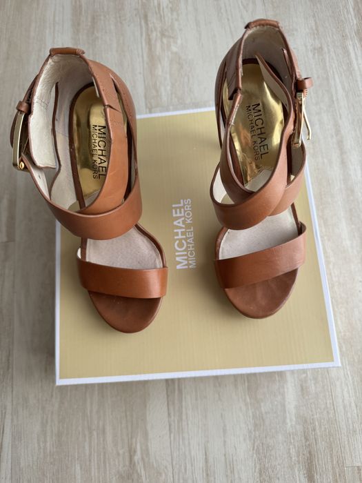 Michael Kors обувки