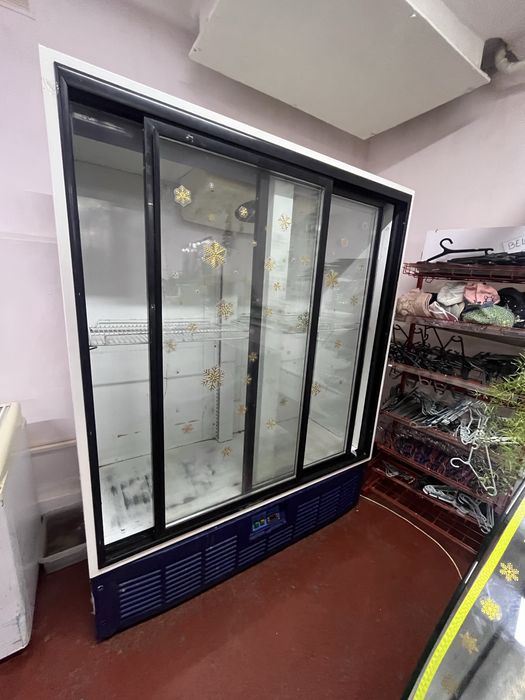 Оборудование холодильные витрины и т.д