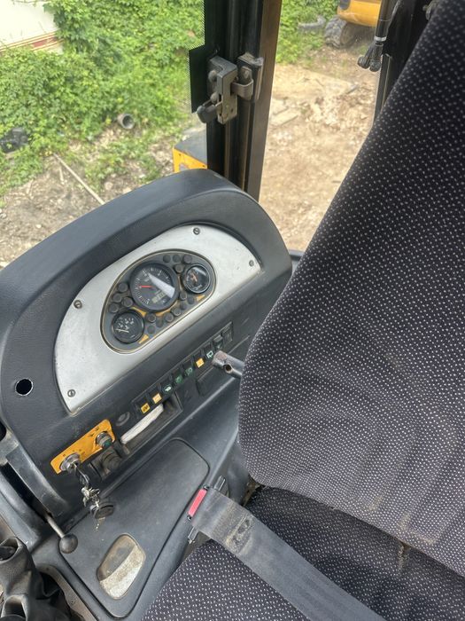 Buldoexcavator MST 542