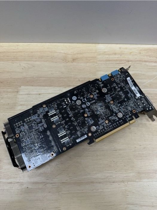 Видеокарты gtx 680 2gb  gtx 770 2gb