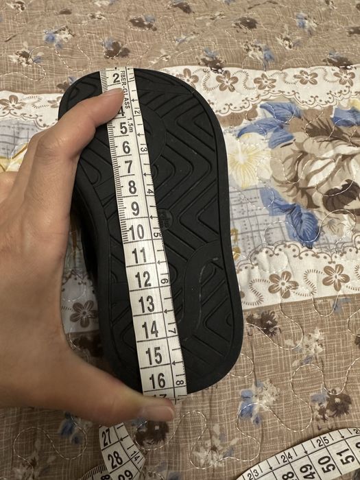 Продам ботиночки 16 см по подошве