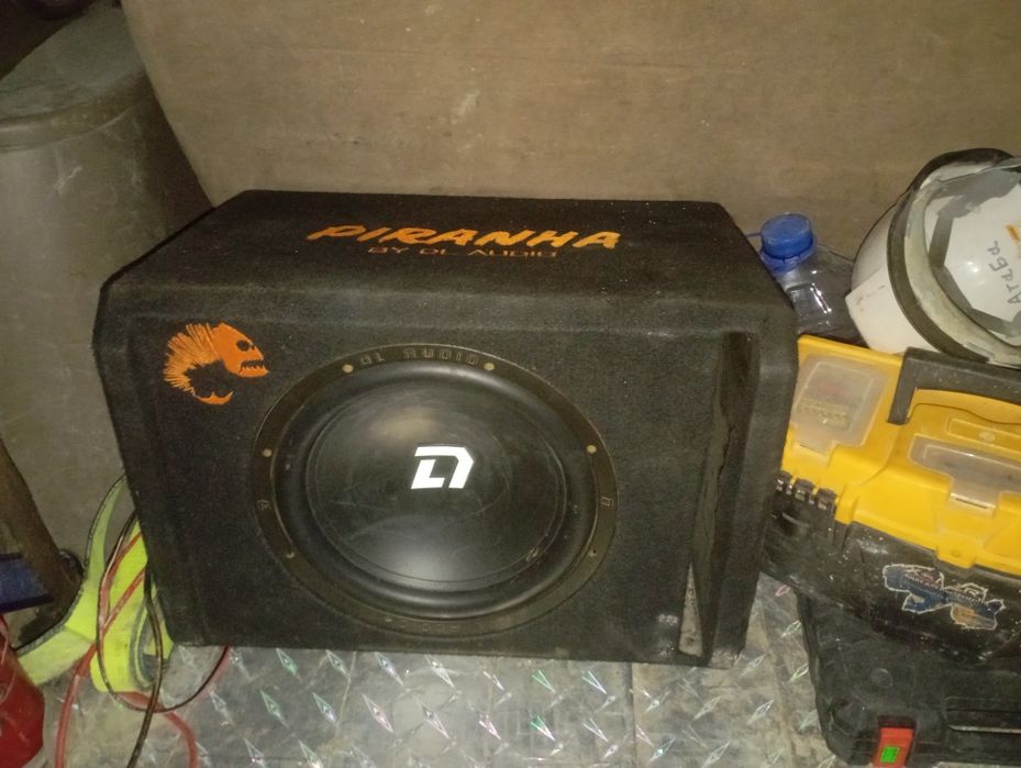 В продаже сабуфер дел аудио