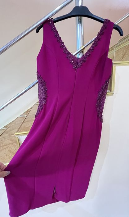 Официална рокла