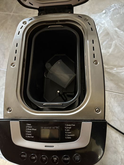 Хребопекарна GORENJE 12 програми