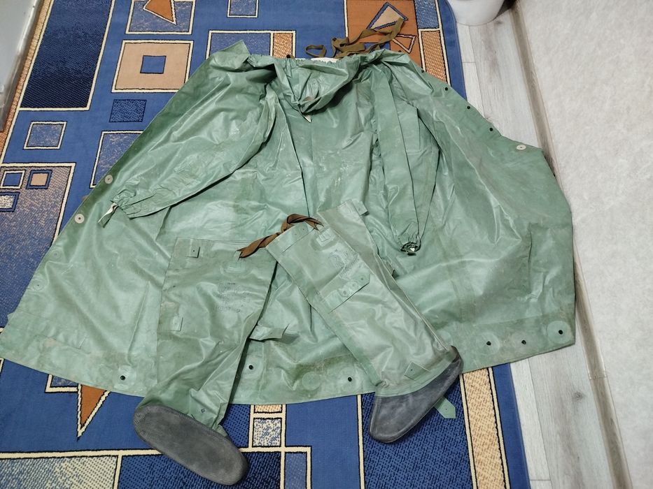 Продам почти новый плащь