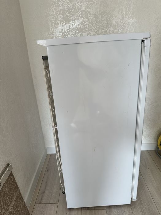 Продам холодильник БИРЮСА