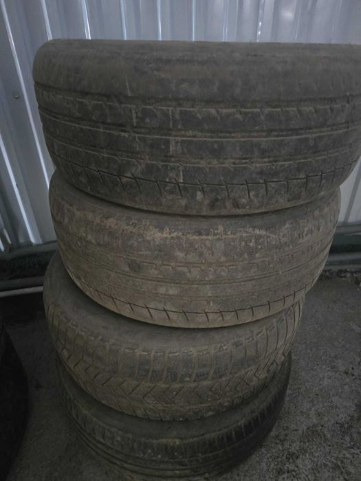 Продам летние резины 225/55/R17