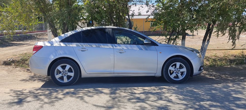 Lacceti Cruz Торговля уместен