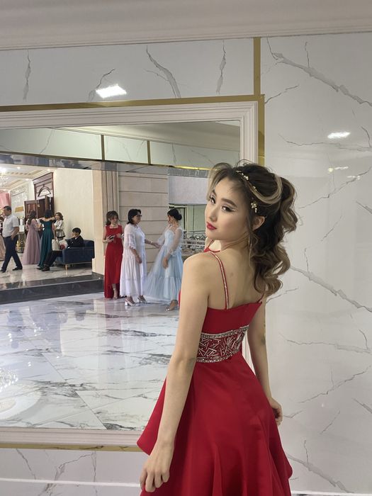 Продам красивое выпускное платье