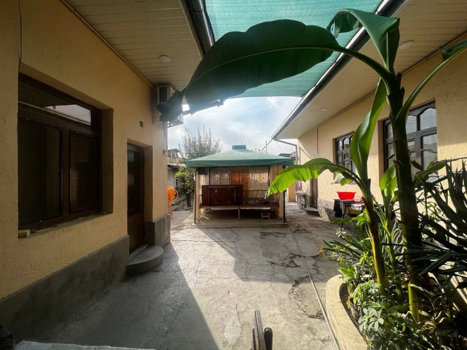 Продается участок. Шахристанская. 7 соток. Под застройку