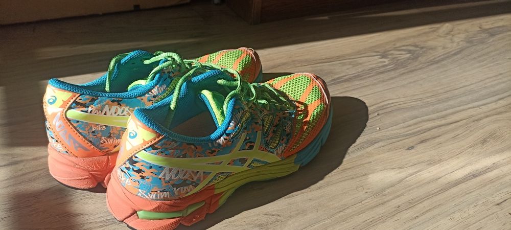 Дамски маратонки Asics - N39