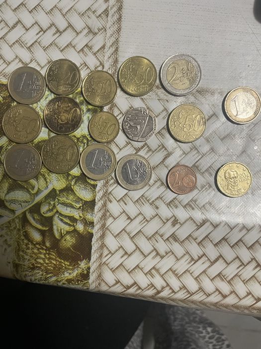 Monezi vechi și străine