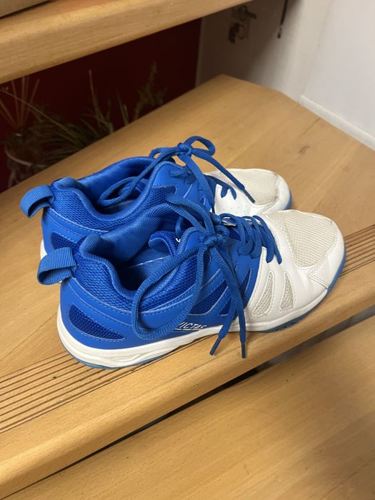 Маратонки за зала