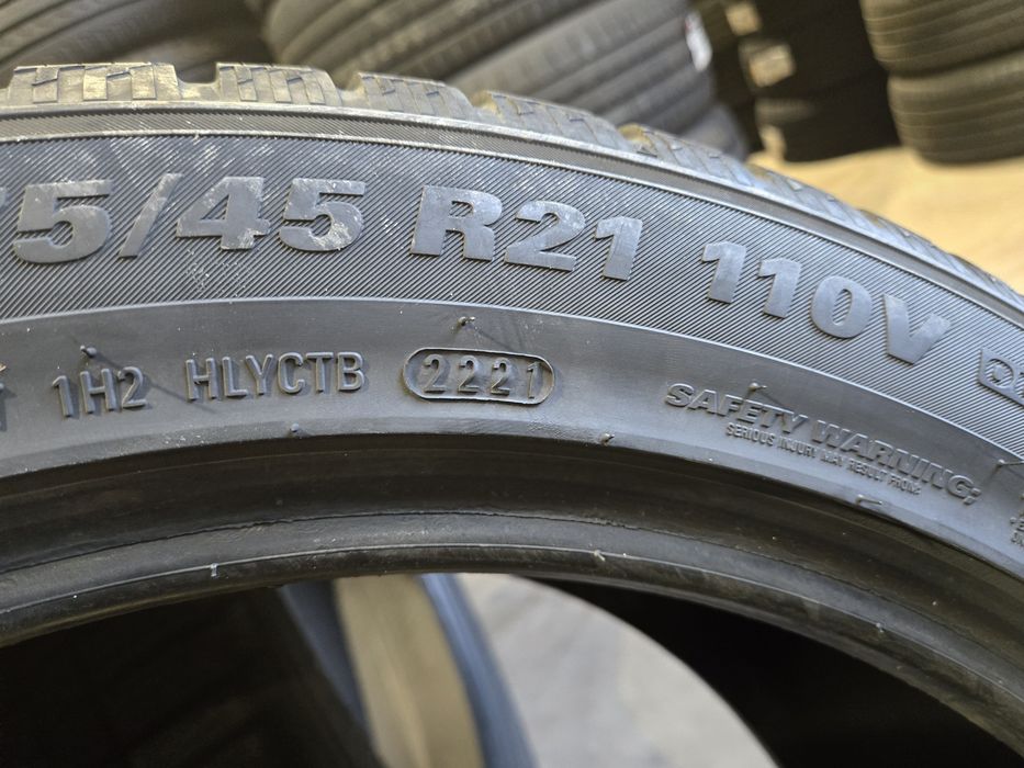 275/45/21 KUMHO 2бр