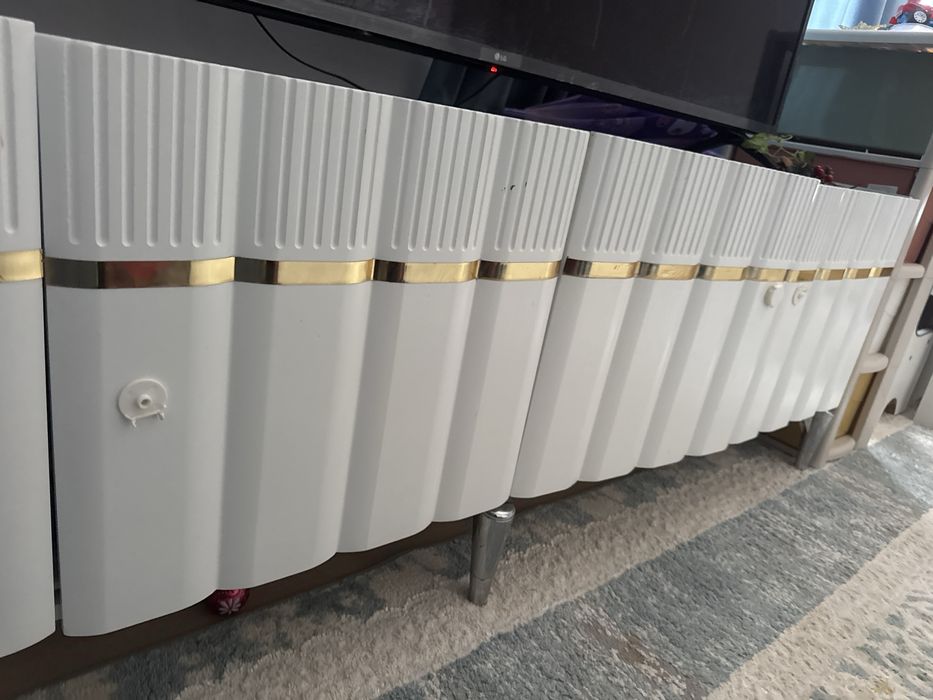 Консоль, подставка