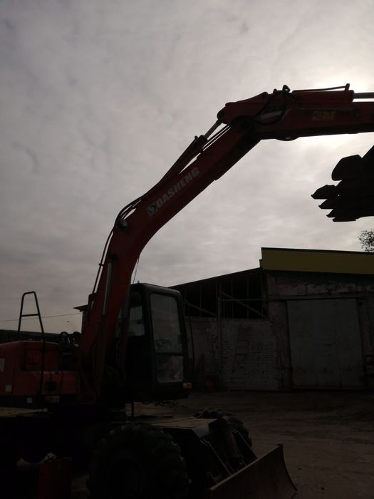 Продам эксковатор