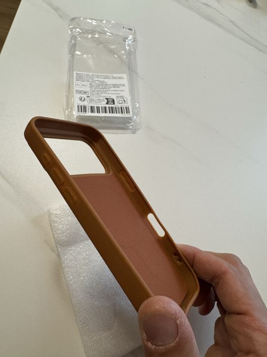 Кейсове за Iphone 17 Pro