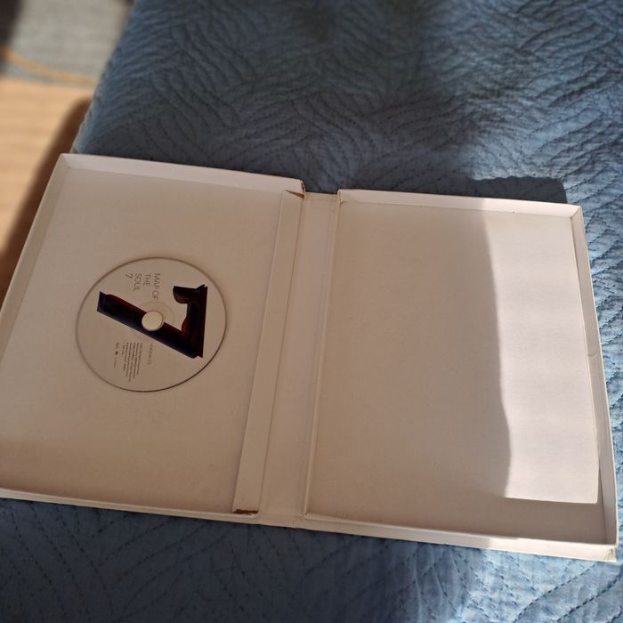 Албум Map of the soul 7