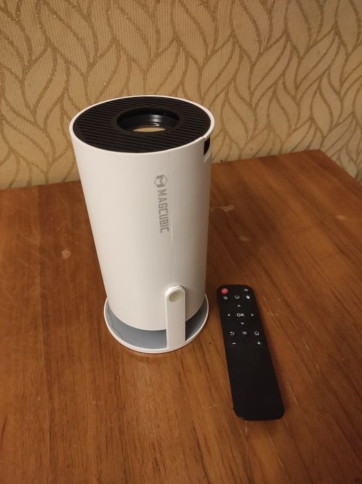 Проектор Magkubik hy300