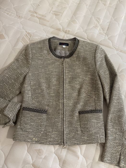 Сако тип Шанел от Роси фешън