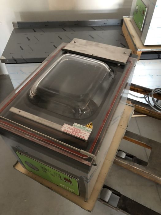 ИТАЛИЯ!Вакум машина.Чисто нова.Уникална работа! 2г. Гаранция.Немски М.