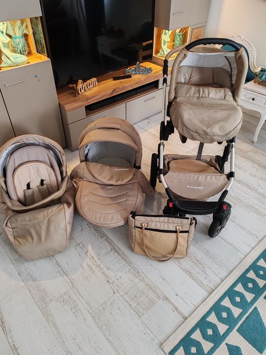 Cărucior bebe Karusma