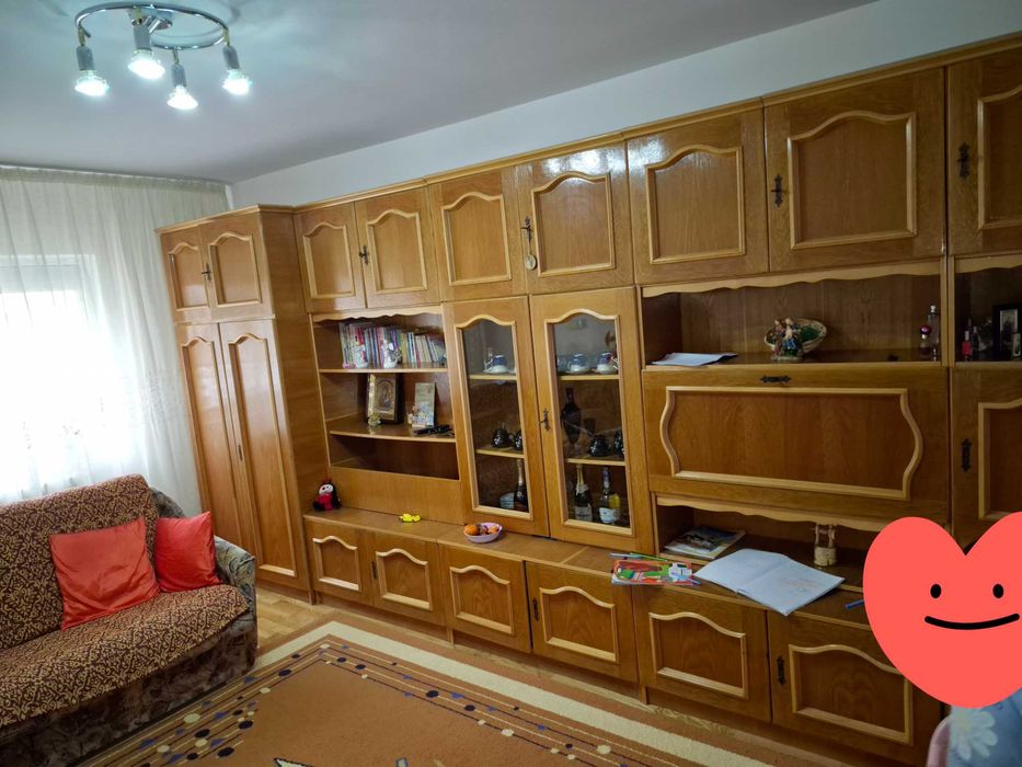 Vand mobila sufragerie si coltar extensibil