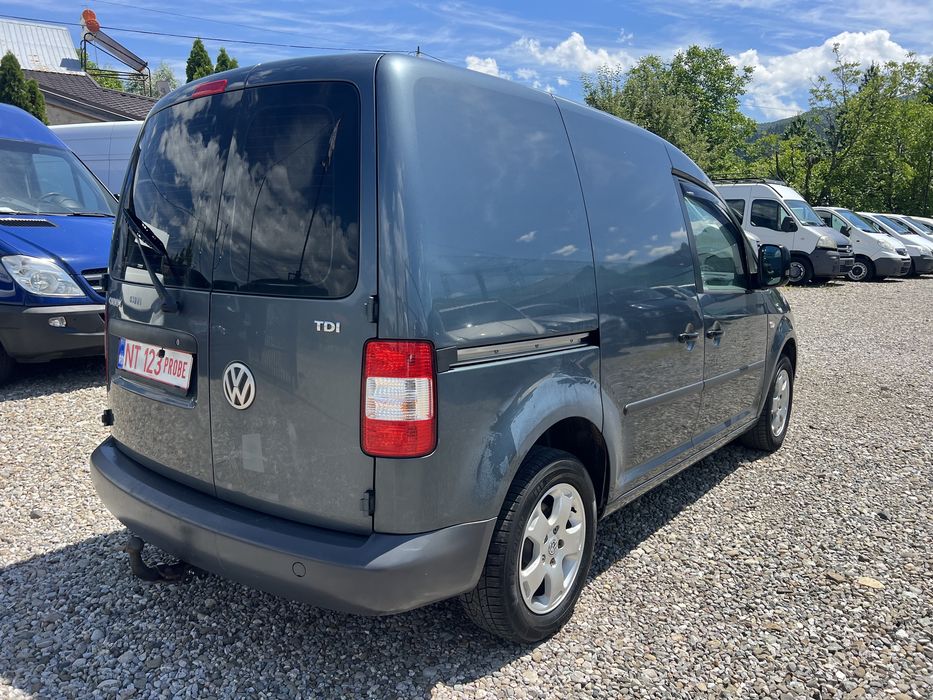 Caddy 1.9 105cp
