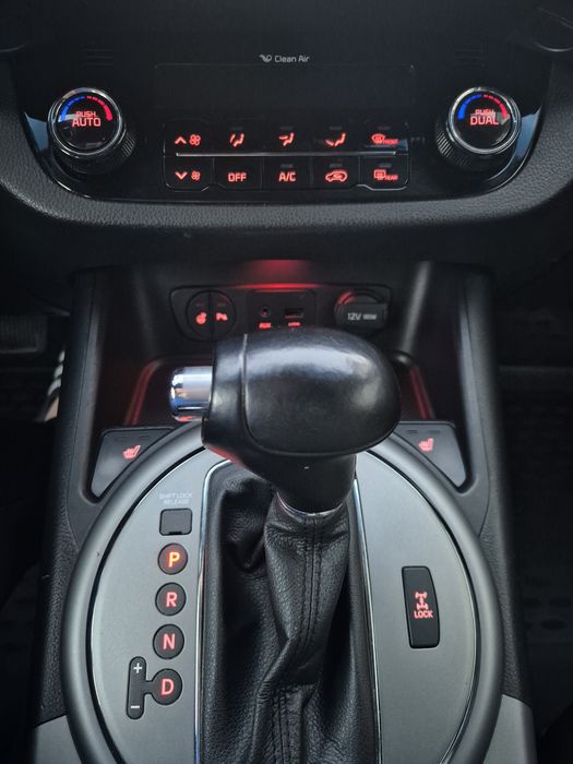 KIA Sportage 2014 — imagine 2