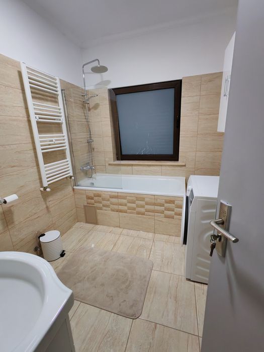 Închiriez Apartament 2 camere, Între Lacuri (cu parcare)