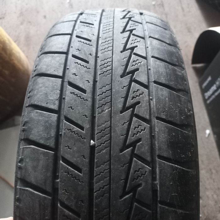 Продам зимние шины