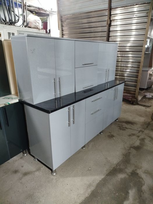 Гатовий кухонный гарнитур  акрил    разных размеров