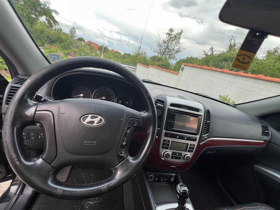 продавам HYUNDAI SANTA FE 2V6 Бензин ГАЗ
