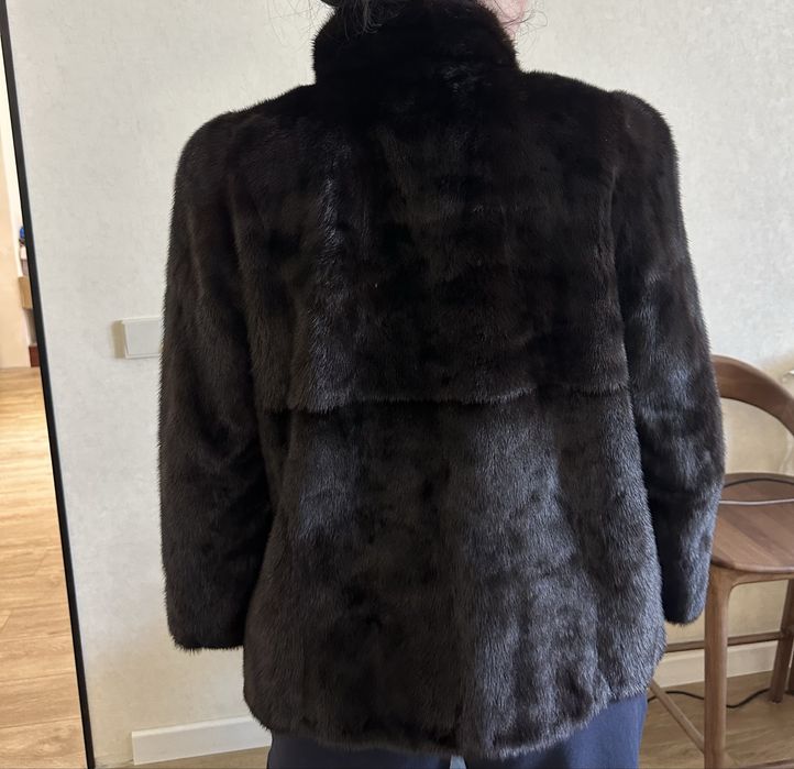 Продам норковую шубу