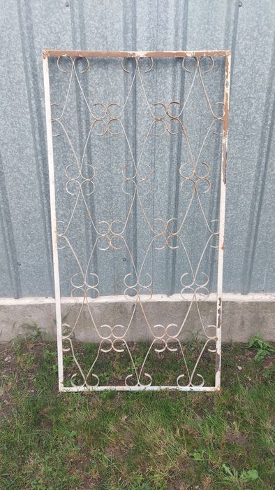 Продам решётки на окна.