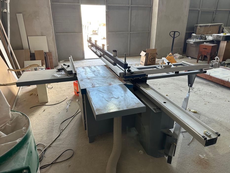 Форматно-раскроечный станок HR45BD