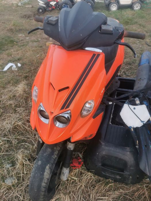 Malaguti F12 pentru piese sau pentru reparație.