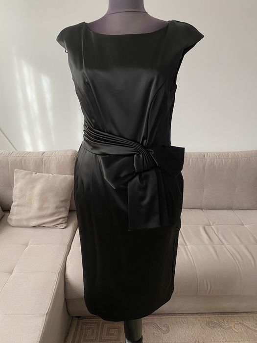 Vand rochie deosebita masura 40