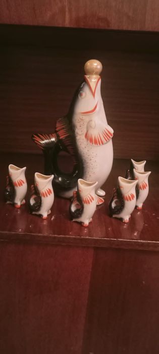 Продам Форфоровые статуэтки
