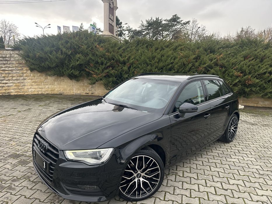 Audi A3 2.0 TDI 150 CP/Xenon/Navigatie/Tempomat/Jante/Climatronic