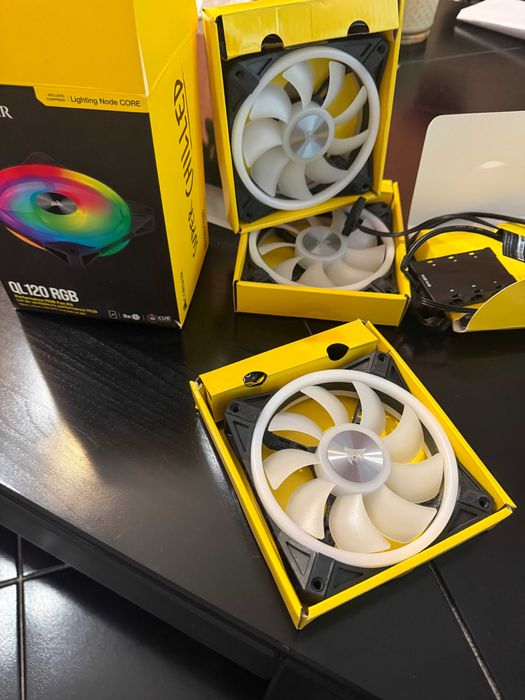 Corsair iCUE QL120 RGB 120mm PWM Triple Fan with Lighting Node CORE