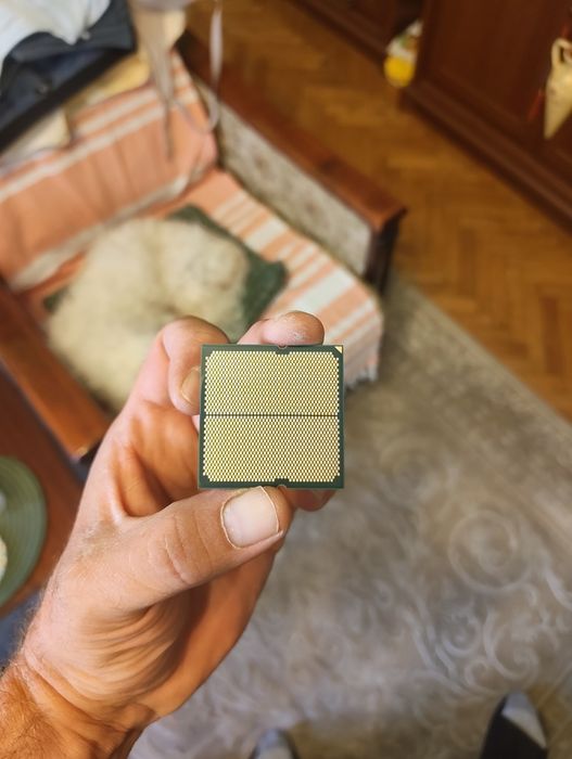 Vand Kit Ryzen 7600X + contact frame +MSI  MAG X670E TOMAHAWK WIFI cu garantie emag