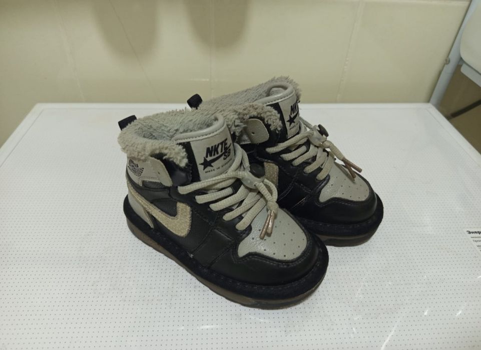 Детские зимние кроссовки