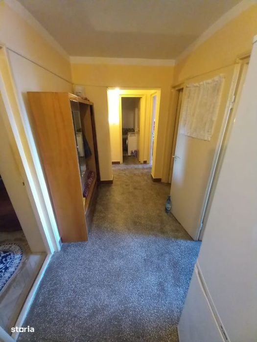 OPORTUNITATE - apartament 3 camere decomandat, 2 bai