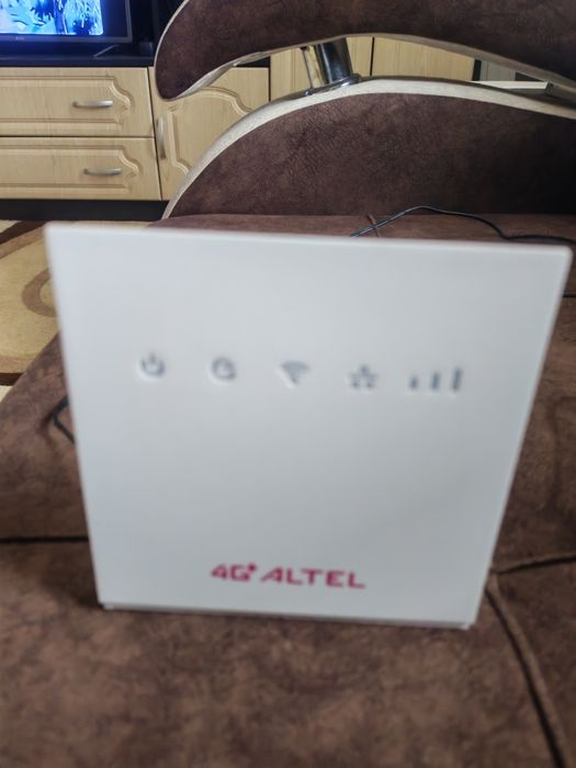 Продам роутер Altel